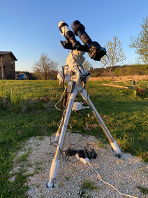 Monture AZ-EQ6 SkyWatcher + Lunette TS 60 mm 240 mm de focale + Lacerta MGen II + Pentax 645Z