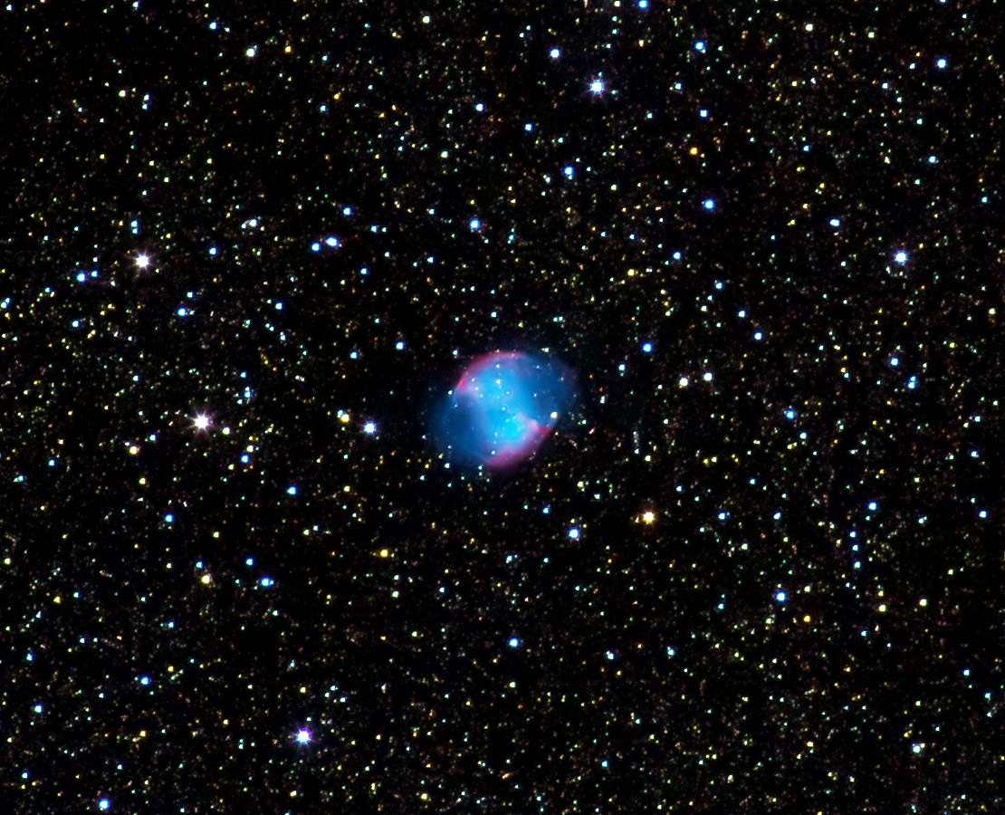 La nébuleuse Dumbbell, M27 dans la constellation du Petit Renard