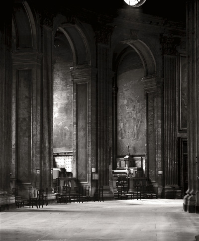 Déambulatoire de l'église Saint-Sulpice à Paris