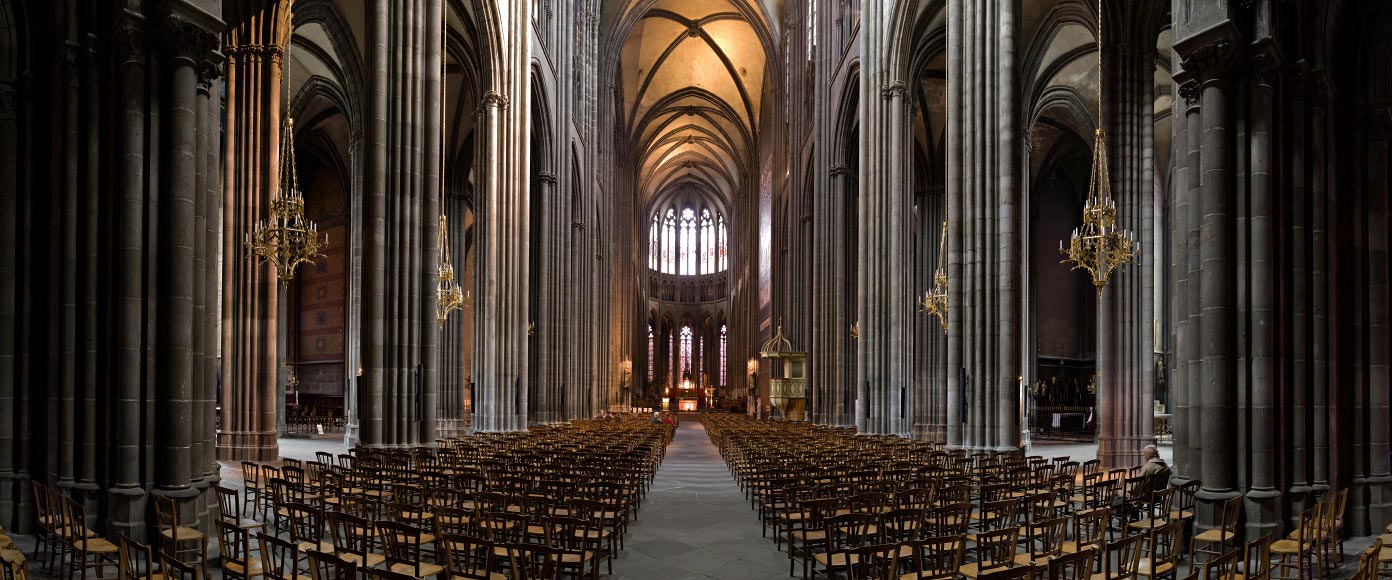 Nef de la cathédrale de Clermont-Ferrand - Photo panoramique de la cathédrale de Clermont-Ferrand