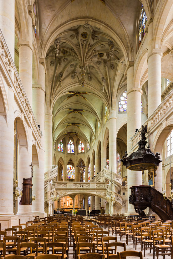 Nef de l'église Saint-Etienne-du-Mont à Paris