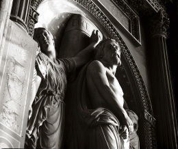 Statue de Jésus dans une chapelle de l'église Saint-Eustache à Paris