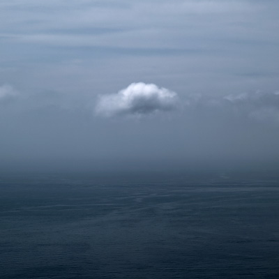 Nuage tout seul au dessus de la Méditérrannée