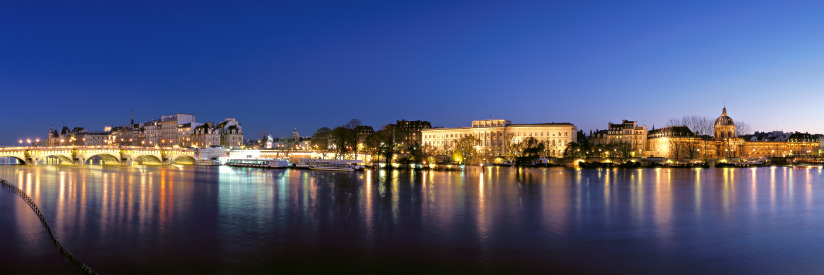 Du pont Neuf à l'Institut de France au crépuscule