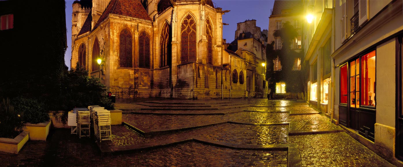 Chevet de l'église Saint-Gervais-Saint-Protais depuis la rue des Barres