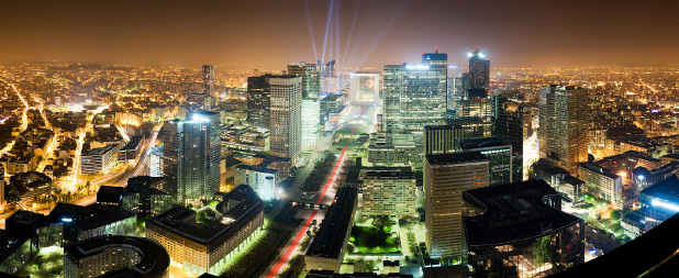 Panorama de la Défense de nuit