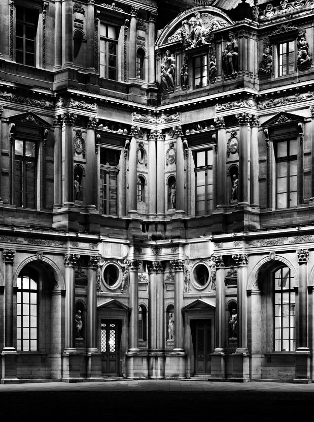 La Cour Carrée du louvre de nuit 