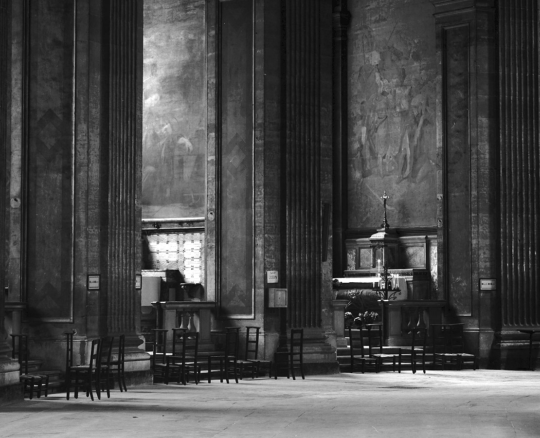 Déambulatoire et chapelle Saint-Joseph de l'église Saint-Sulpice à Paris