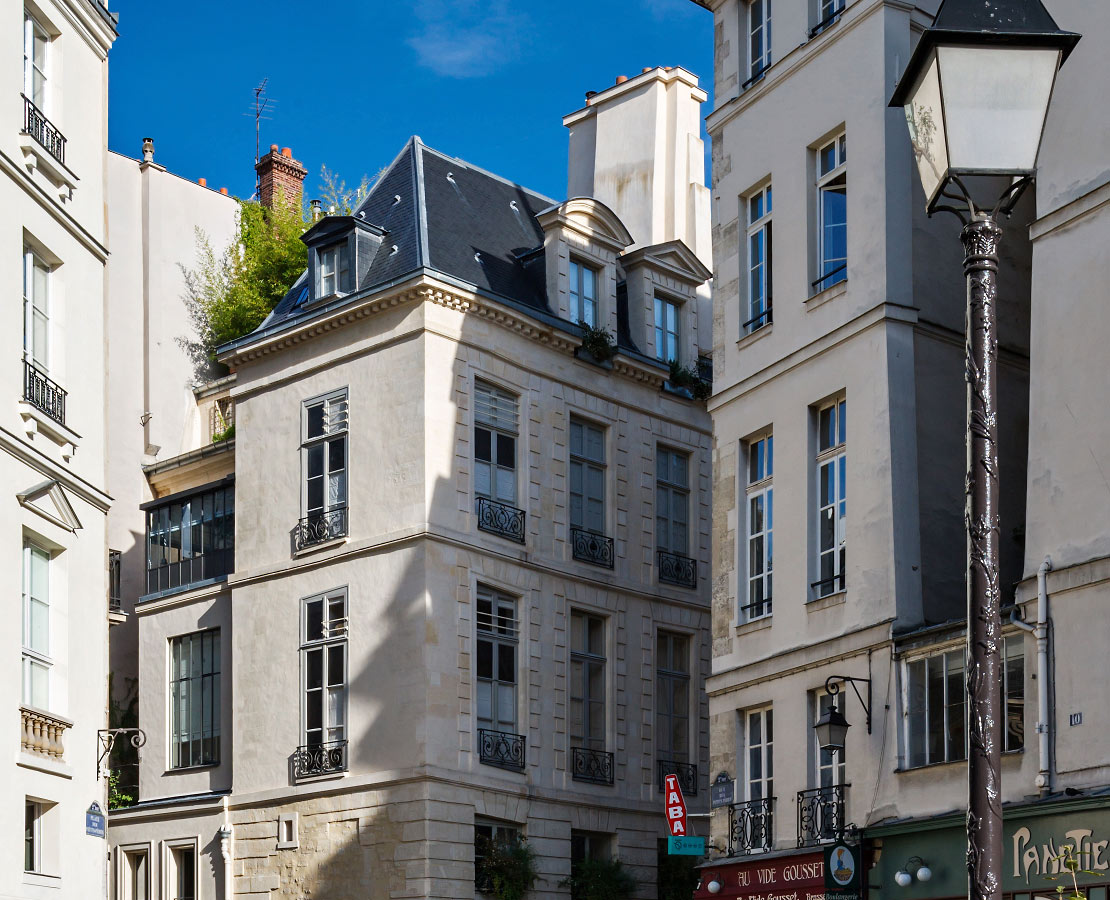 Angles des rues des Petits Pères, rue du Vide Gousset et rue du Mail près de la place des Petis Pères, Paris