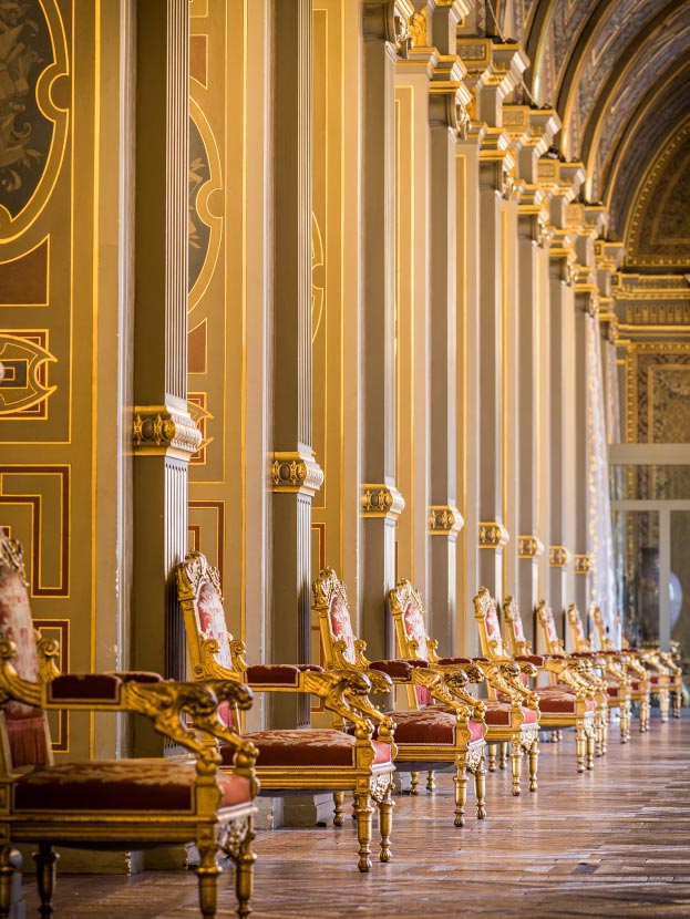 Chaisies de la salle des Arcades de l'Hôtel de Ville de Paris