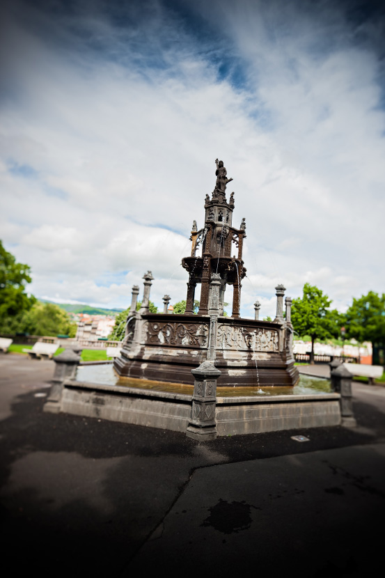 Fontaine d'Amboise place de la Poterne à Clermont-Ferrand