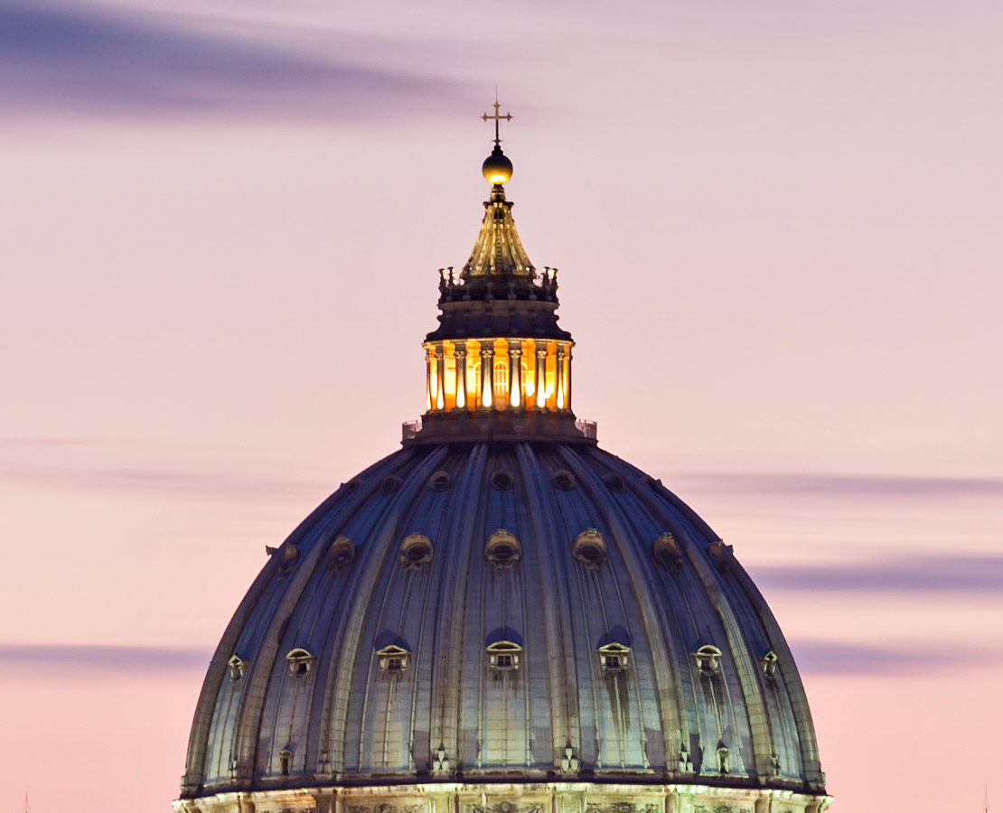 Dôme de la basilique Saint-Pierre de Rome dessiné par Michel Ange