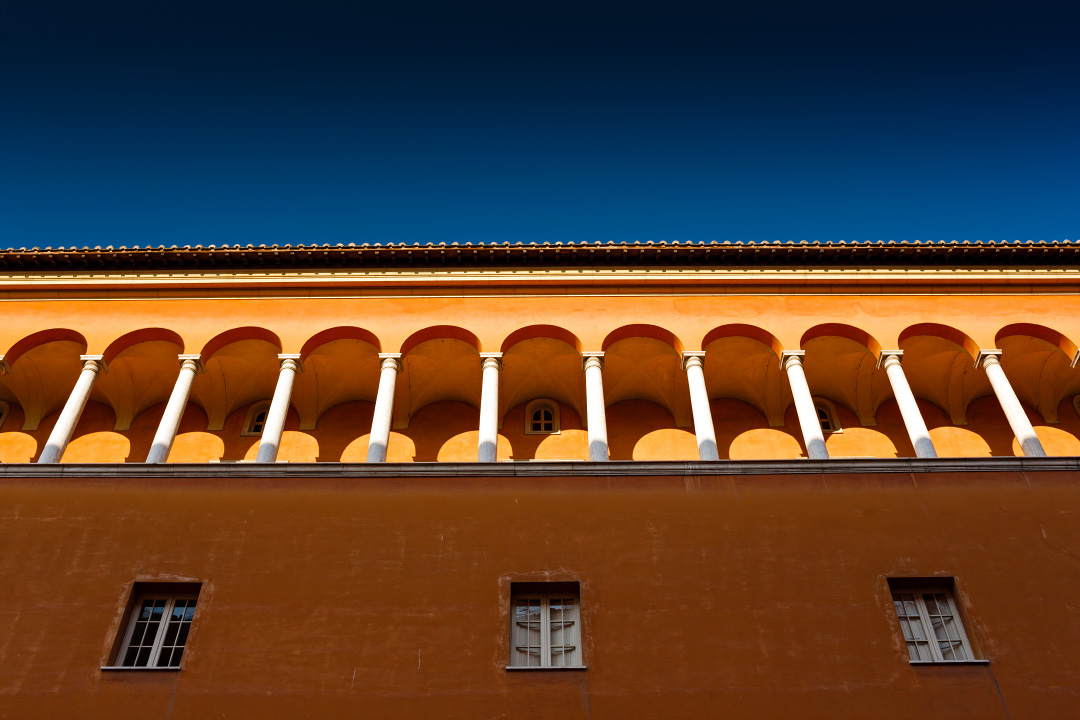 Façade della Fraternita Nostra Signora del Sacro Cuore, Rome