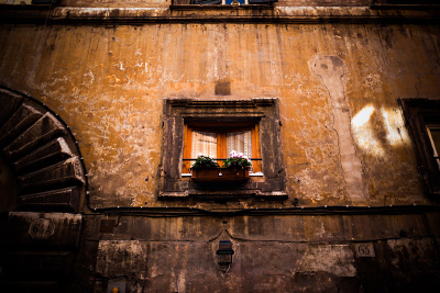 façade d'immeuble dans le vieux Rome