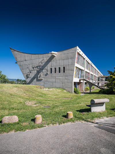 Façade sud de la Maison de la culture Le Corbusier à Firminy-Vert